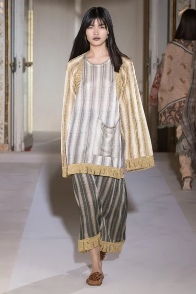 Look 6